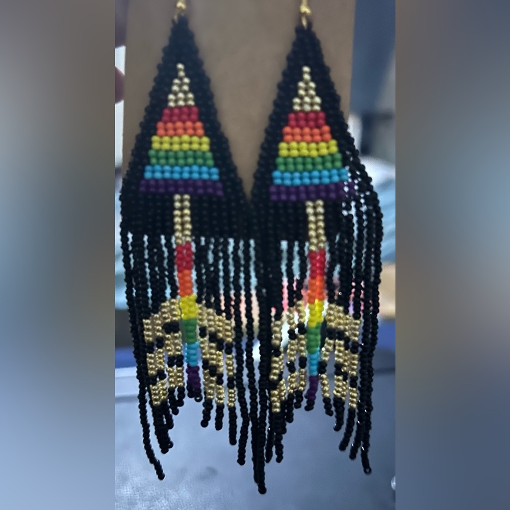 Black and rainbow fringe earrings - Picture 3 of 3